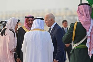 J. Bidenas atvyko į Saudo Arabiją dviejų dienų vizito