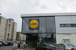 „Lidl“ neprekiaus alkoholiu per mokslo metų pradžios šventę 