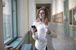 Išankstines darbo sutartis sudarė 100 pedagogikos studentų