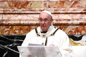 Popiežius abortus palygino su karo ir migrantų kelionių aukoms