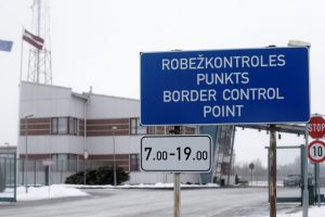 Latvijos vyriausybė nutarė uždaryti du Latvijos ir Rusijos pasienio kontrolės punktus 