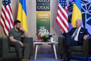 J. Bidenas ketvirtadienį priims V. Zelenskį Baltuosiuose rūmuose
