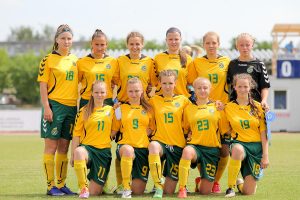 Lietuvos septyniolikmetės merginos laimėjo pirmąsias Baltijos taurės rungtynes