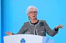 Pasak Lagarde, ECB ir toliau mažins palūkanų normas