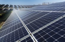 „Ignitis grupė“ ketina investuoti 700 mln. eurų į saulės ir vėjo projektus Latvijoje