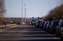 Uždraudus įvažiuoti Baltarusijoje registruotais automobiliais – neįleistos 28 transporto priemonės