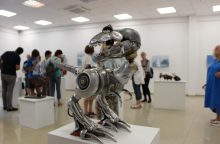Intriga Klaipėdos galerijoje: skirtingų žanrų kūrėjų darbai susiliejo vienoje erdvėje