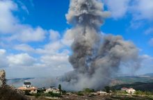 „Hezbollah“ sako paleidusi dešimtis raketų į šiaurinę Izraelio dalį