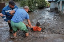 Rytų ir Vidurio Europą siaubia audra „Boris“: vaizdai atima žadą, o piko dar nematyti