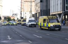 JK tęsiasi neramumai: Sanderlande kilo riaušės, policija ruošiasi savaitgalio mitingams