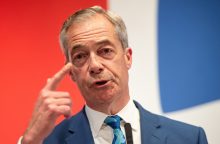 „Brexito“ šalininkas N. Farage'as sako dalyvausiantis JK rinkimuose 