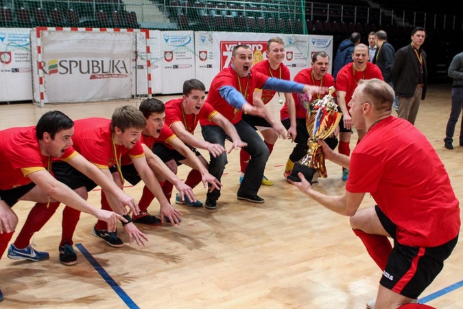 "Lokomotyvas" prie salės futbolo A lygos aukso pridėjo ir šalies taurę