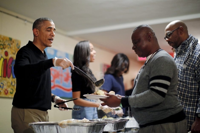 Padėkos dieną B. Obama siunčia žinią apie pabėgėlius