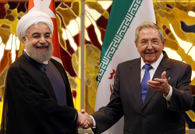 Hassan Rouhani (kairėje) ir Raul Castro (dešinėje)