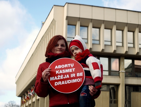 Visuomenininkai: uždraudus abortus laukia tragiškos pasekmės