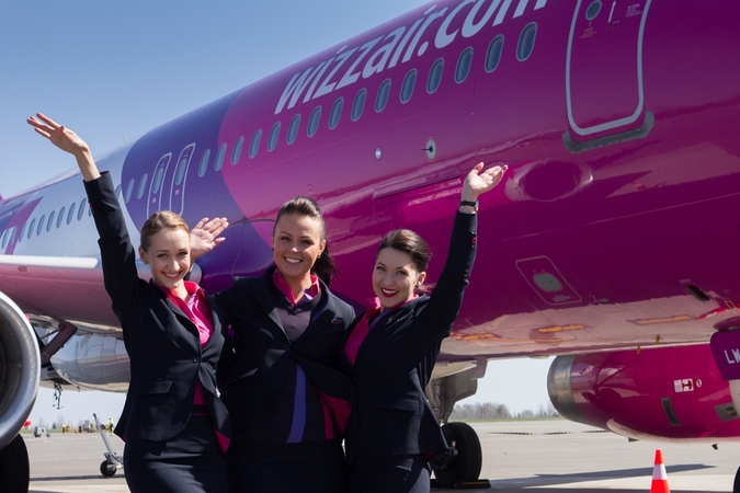 „Wizz Air“ ieško naujų darbuotojų