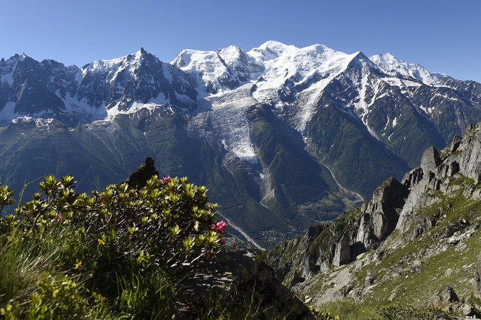 Ant Monblano rasti penki žuvę alpinistai, dar vieno tebeieškoma