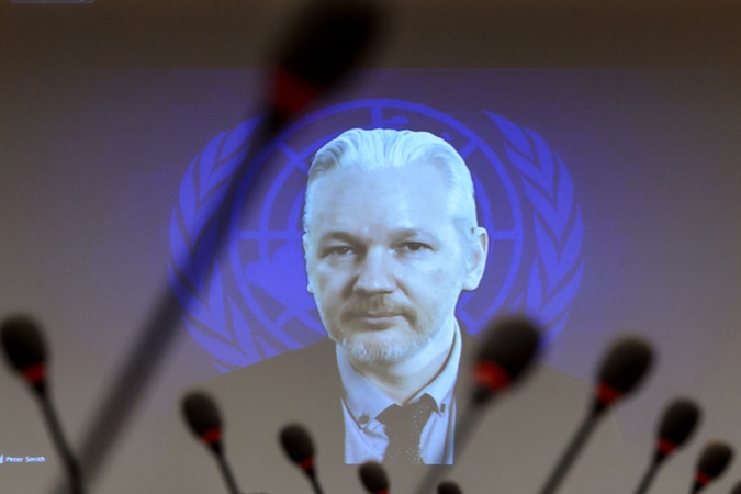 Švedija nutraukė tyrimą dėl „WikiLeaks“ įkūrėjo įtariamo lytinio užpuolimo