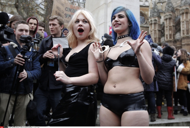 Britanijos parlamento pašonėje – protestas dėl pornografijos cenzūros
