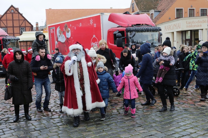 Kalėdų karavanas atvežė dovanų