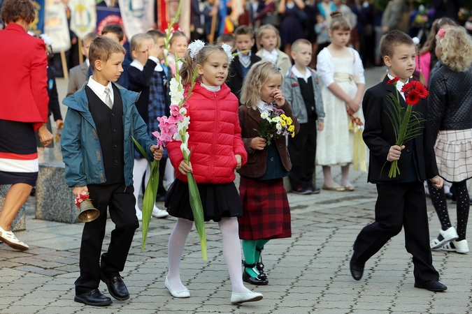 Mokyklose vaikų – vis mažiau