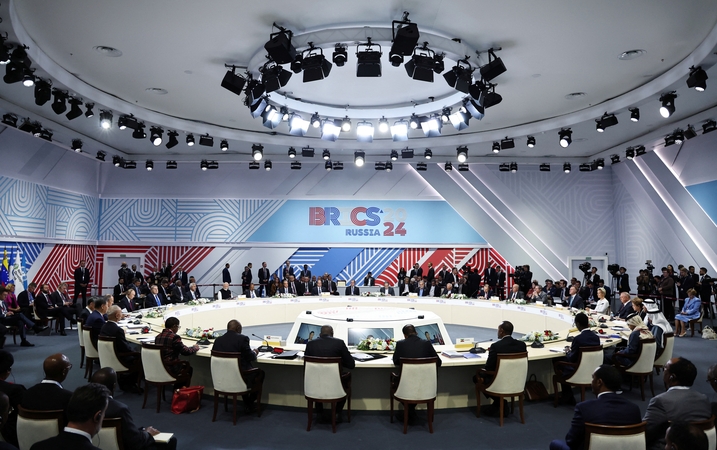 ES: BRICS lyderiai turi liepti V. Putinui nutraukti karą Ukrainoje