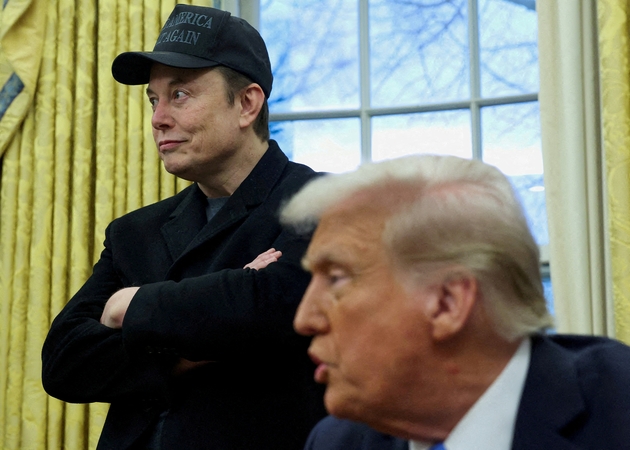 Pernelyg įsisiautėjo? Trumpas apkarpė Musko įgaliojimus