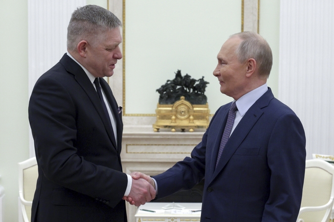 Robertas Fico ir Vladimiras Putinas