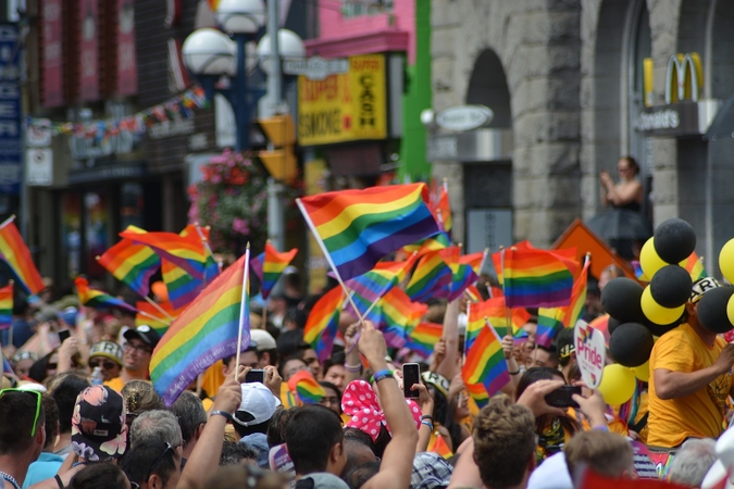 Teismas: Lenkija pažeidė žmogaus teises neregistruodama homoseksualių asmenų santuokos