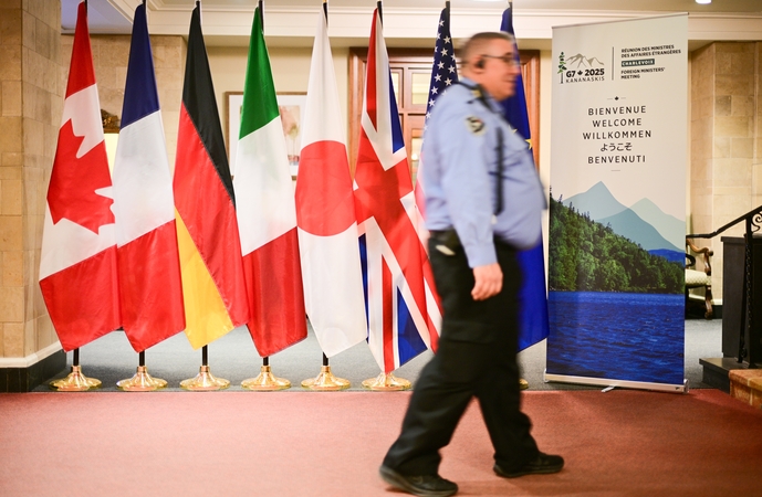 G-7 diplomatų susitikimo dėmesio centre – paliaubos Ukrainoje ir prekybos karas