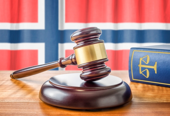 Norvegijoje nuteistas neįgalus baltarusis, bandęs padegti karaliaus rūmus