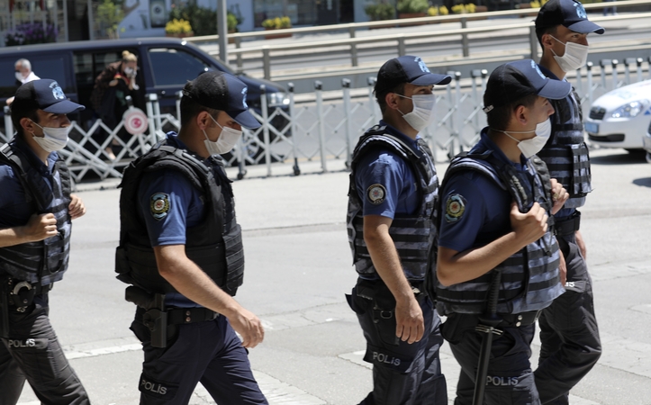 Turkijoje sulaikyti įtariami IS džihadistai, „ruošęsi atakoms“