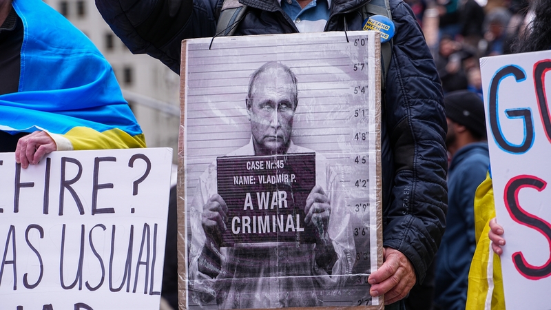 Rusijos smūgis Sumuose: vienuolikos žmonių būklė yra kritinė, tarp jų – trys vaikai