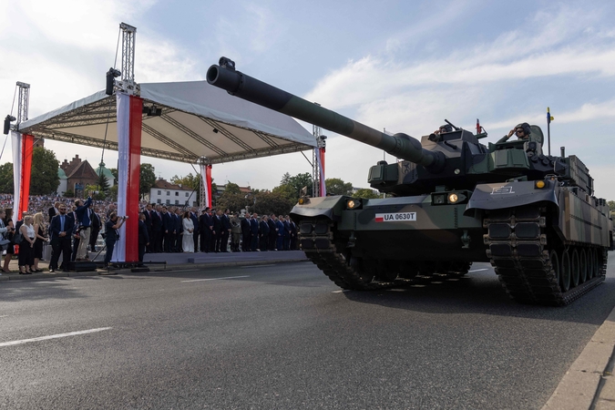 Iki 2035 metų Lenkija išleis gynybai beveik pusę trilijono eurų