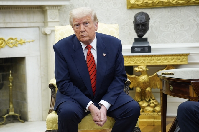 Trumpas prašo Putino pasigailėti ukrainiečių karių gyvybių