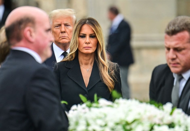 M. Trump savo motiną išlydėjo į amžinąją kelionę: mūsų ryšys buvo nenutrūkstamas