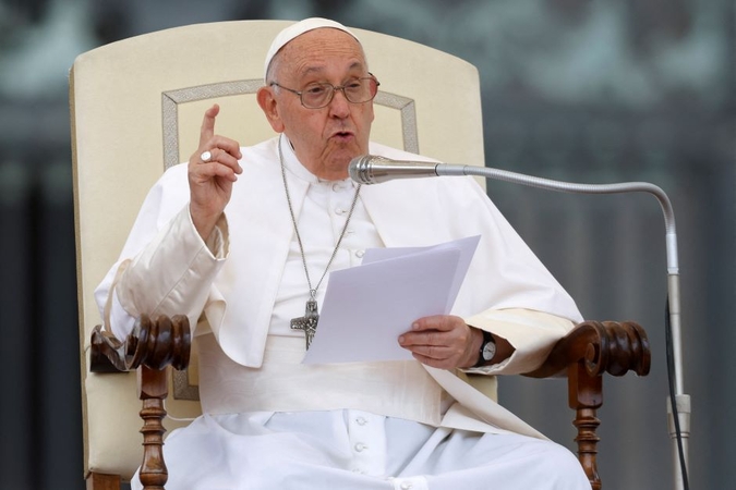 Popiežius ragina sudėti visus ginklus Kalnų Karabache