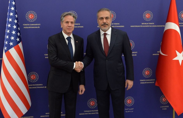 A. Blinkenas (dešinėje) ir H. Fidanas.