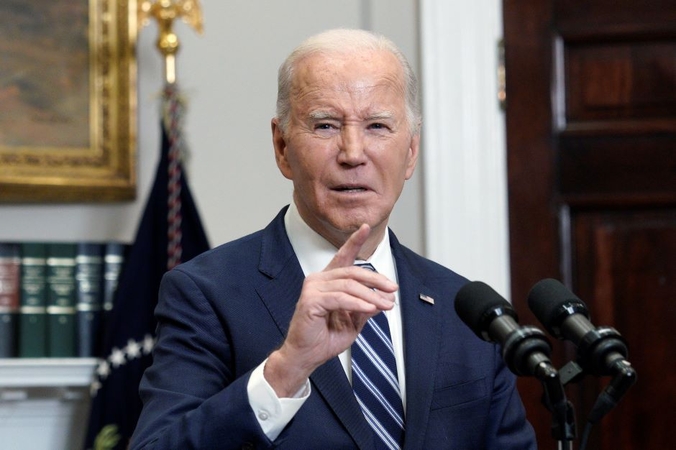 J. Bidenas: dėl A. Navalno mirties atsakingas V. Putinas