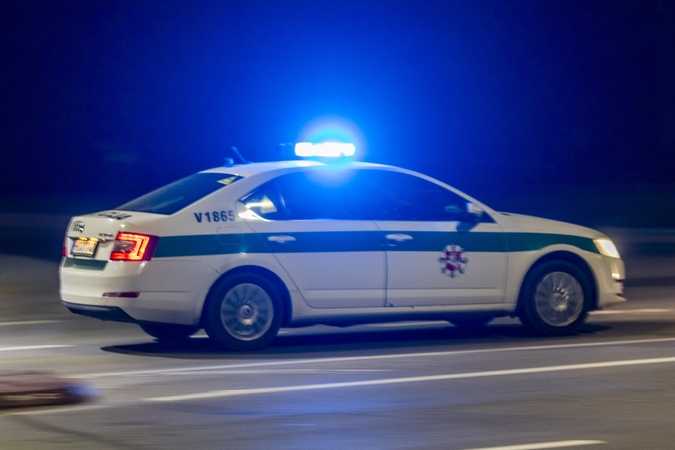 Vilnietis dujiniu pistoletu grasino kitam vyrui