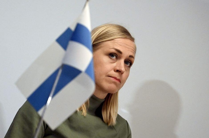 E. Valtonen.