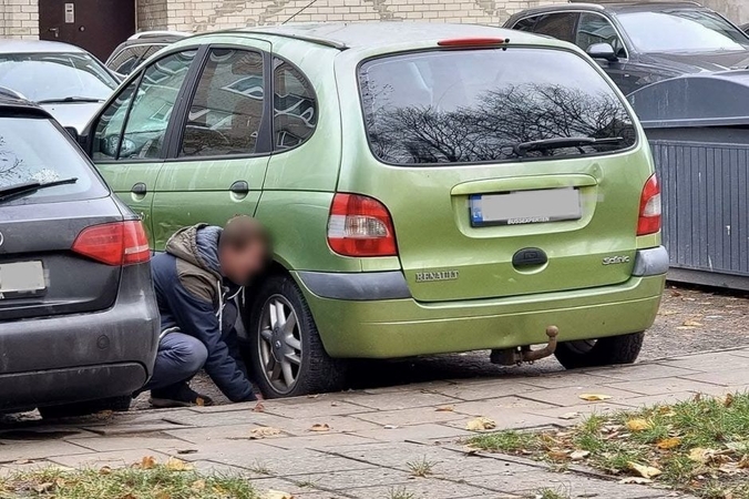 Siautėjo: gyventojus sutrikdė keisti garsai – neadekvačiai besielgiančio vyro riaumojimai.