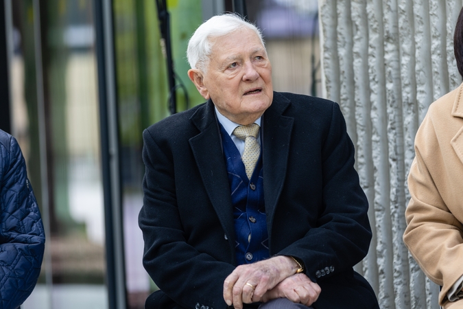Valdas Adamkus.