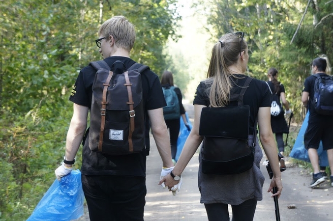 Finišavo žygis „Už švarią Lietuvą!“: surinkta ir išrūšiuota virš tonos šiukšlių