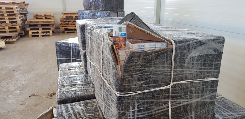 Iš Baltarusijos atvykusiame traukinyje rasta apie 213 tūkst. eurų vertės kontrabandinių cigarečių