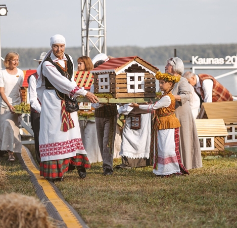 Dermė: pakaunės žmonės puoselėja tradicijas, jas jungia su šiuolaikinėmis estetikos formomis.