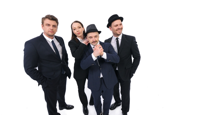14-tą sezoną pasitinkantis improvizacijos teatras „Kitas kampas“ transformuojasi