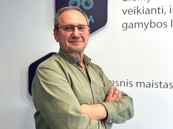 Ketvirčio amžiaus ištikimybė: „Kauno grūdų“ darbuotojas meilę išpažįsta ne tik šeimai