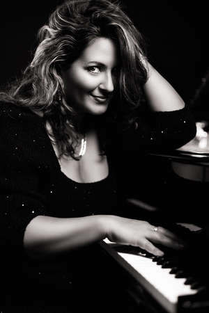 Nicole Zuraitis. 