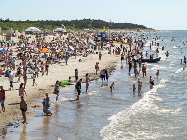 Lietuvos kurortų vasara: poilsiautojų srautus lėmė orai ir karas